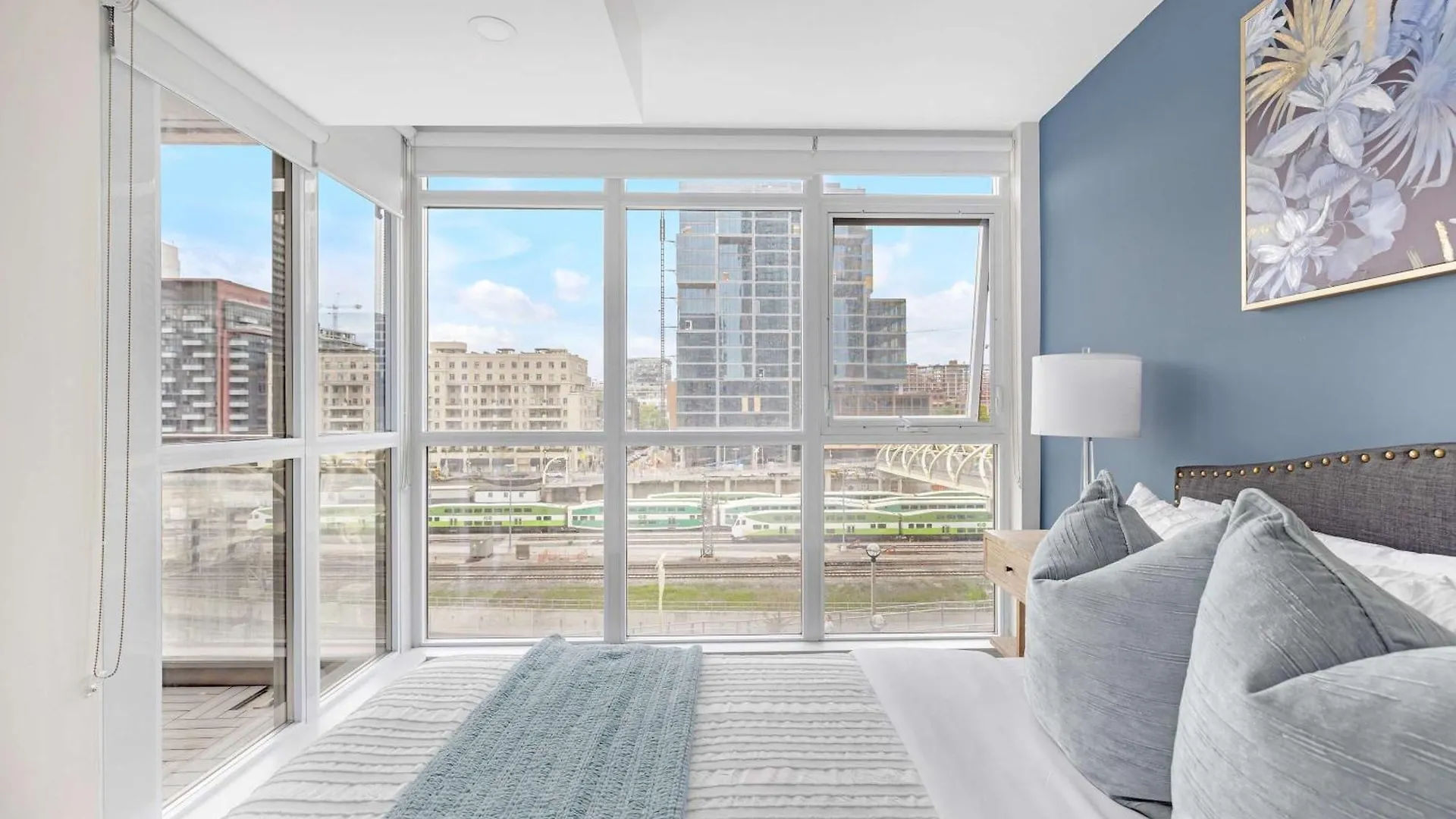 Apartment Downtown Oasis Top Location & Free Parking Toronto